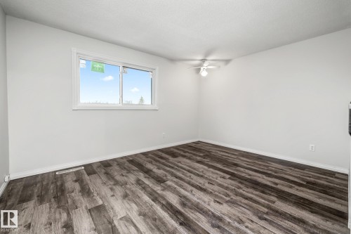 145B Royal Road, Edmonton, AB 