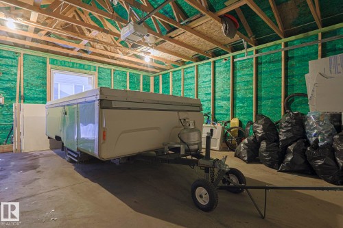 View of garage - 21971 91 Avenue Nw, Edmonton, AB - Indoor Photo Showing Garage