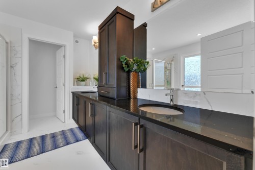 196 Edgewater Circle, Leduc, AB - Indoor Photo Showing Bathroom
