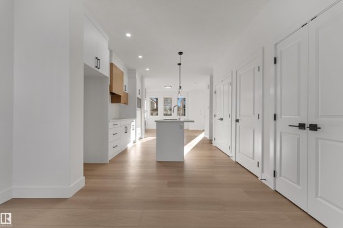 281 Munn Way, Leduc, AB - Indoor