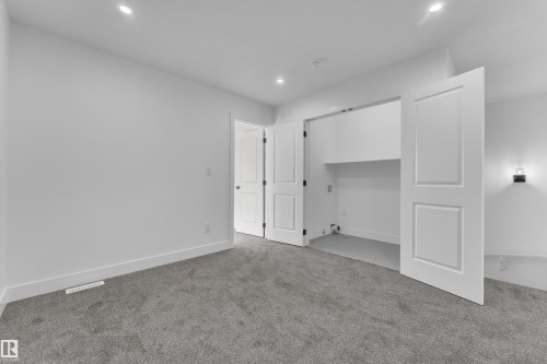 281 Munn Way, Leduc, AB - Indoor Photo Showing Other Room