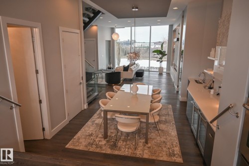 9509 99B Street, Edmonton, AB - Indoor