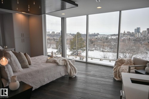 9509 99B Street, Edmonton, AB - Indoor