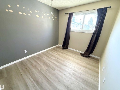 4339 46 Street, Stony Plain, AB - Indoor Photo Showing Other Room