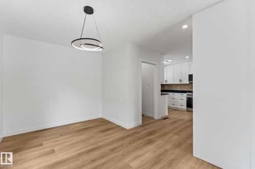 11744 37 Avenue, Edmonton, AB - Indoor