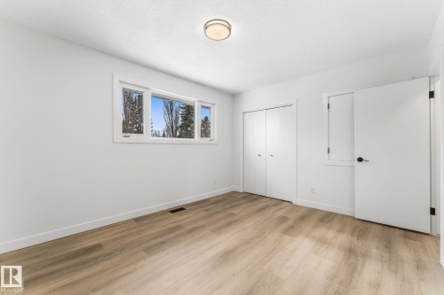 11744 37 Avenue, Edmonton, AB - Indoor Photo Showing Other Room