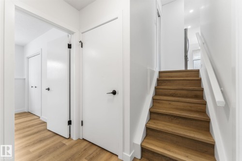 11744 37 Avenue, Edmonton, AB - Indoor Photo Showing Other Room