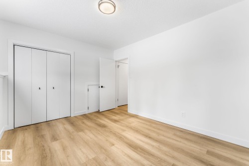 11744 37 Avenue, Edmonton, AB - Indoor Photo Showing Other Room