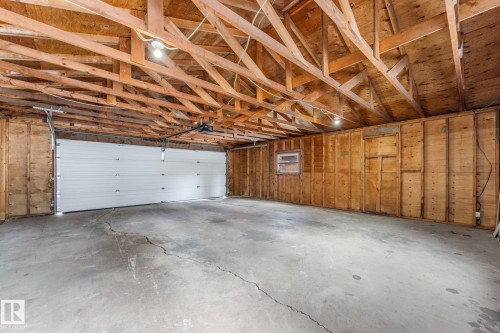 11744 37 Avenue, Edmonton, AB - Indoor Photo Showing Garage