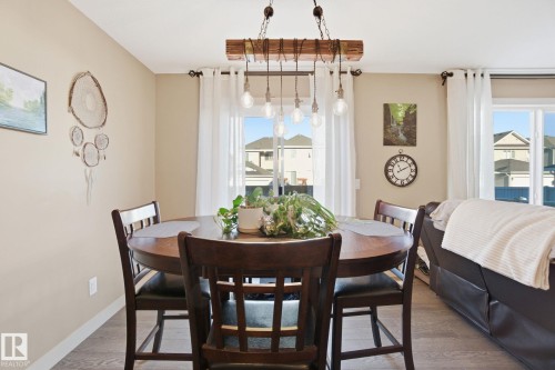 2614 Blue Jay Close, Edmonton, AB - Indoor Photo Showing Dining Room