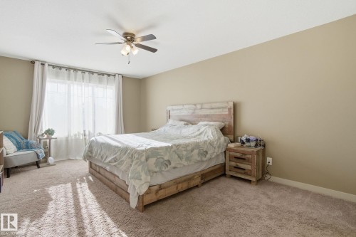2614 Blue Jay Close, Edmonton, AB - Indoor Photo Showing Bedroom