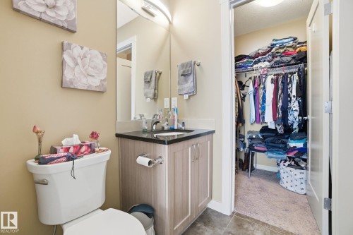 2614 Blue Jay Close, Edmonton, AB - Indoor Photo Showing Bathroom