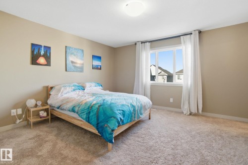 2614 Blue Jay Close, Edmonton, AB - Indoor Photo Showing Bedroom