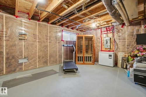 2614 Blue Jay Close, Edmonton, AB - Indoor Photo Showing Basement