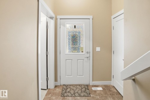 2614 Blue Jay Close, Edmonton, AB - Indoor Photo Showing Other Room