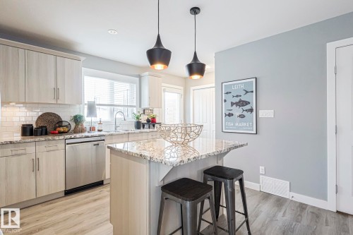 12209 103 Street, Edmonton, AB - Indoor Photo Showing Kitchen With Upgraded Kitchen
