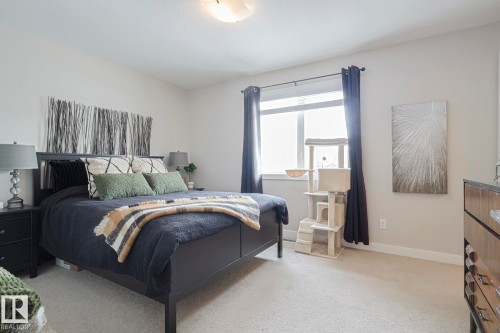 12209 103 Street, Edmonton, AB - Indoor Photo Showing Bedroom