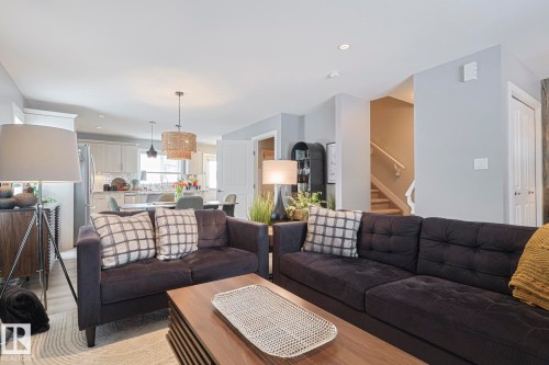 12209 103 Street, Edmonton, AB - Indoor Photo Showing Living Room