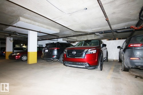 308 17150 94A Avenue, Edmonton, AB - Indoor Photo Showing Garage