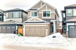 2896 COUGHLAN GREEN Green  Edmonton, AB T6W 4B2
