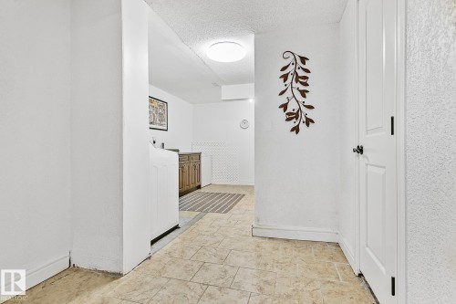 13016 79 Street, Edmonton, AB - Indoor Photo Showing Other Room