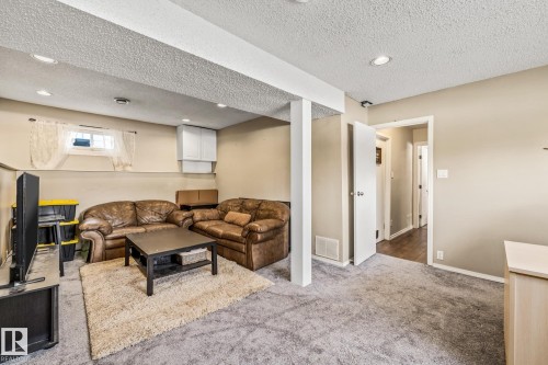 100 Lambert Crescent, St. Albert, AB - Indoor