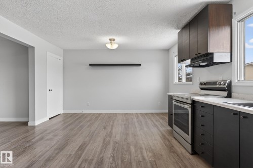 6714 149 Avenue, Edmonton, AB - Indoor Photo Showing Kitchen