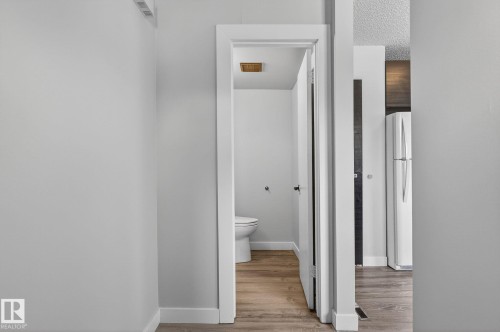 6714 149 Avenue, Edmonton, AB - Indoor