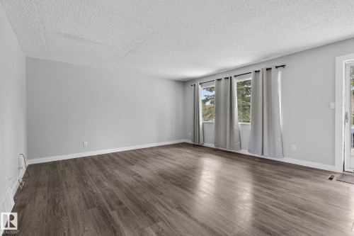 6714 149 Avenue, Edmonton, AB - Indoor Photo Showing Other Room