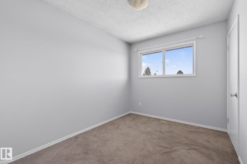 6714 149 Avenue, Edmonton, AB - Indoor Photo Showing Other Room