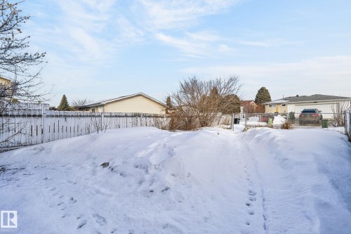 6714 149 Avenue, Edmonton, AB - Outdoor