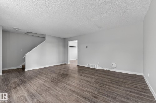 6714 149 Avenue, Edmonton, AB - Indoor Photo Showing Other Room