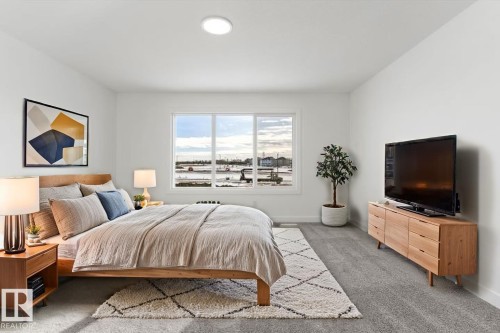 939 18 Avenue, Edmonton, AB - Indoor Photo Showing Bedroom