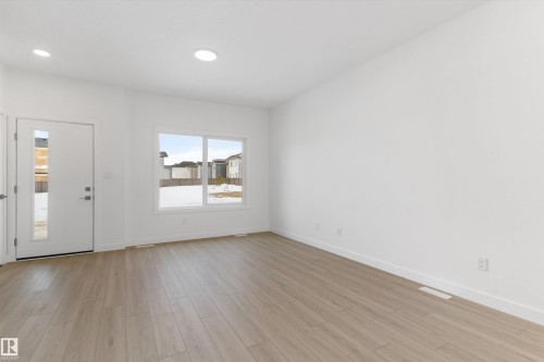 18816 28 Avenue, Edmonton, AB - Indoor Photo Showing Other Room