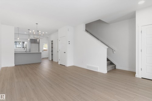 18816 28 Avenue, Edmonton, AB - Indoor