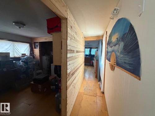 218 Hwy 13 E, Alder Flats, AB - Indoor Photo Showing Other Room