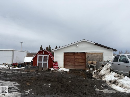 218 Hwy 13 E, Alder Flats, AB - Outdoor