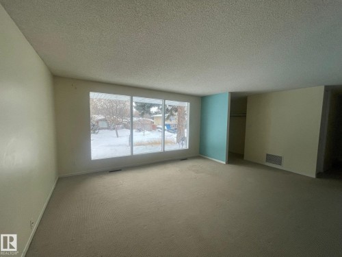 30 Geneva Crescent, St. Albert, AB - Indoor Photo Showing Other Room