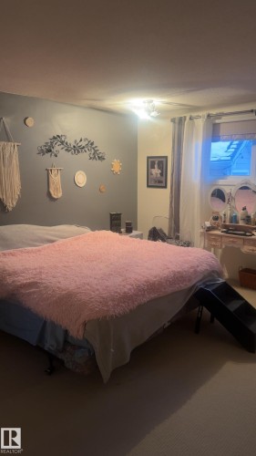 30 Geneva Crescent, St. Albert, AB - Indoor Photo Showing Bedroom