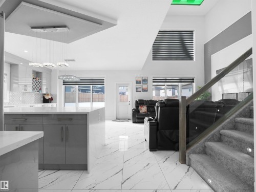 1208 25 St Nw, Edmonton, AB - Indoor Photo Showing Kitchen