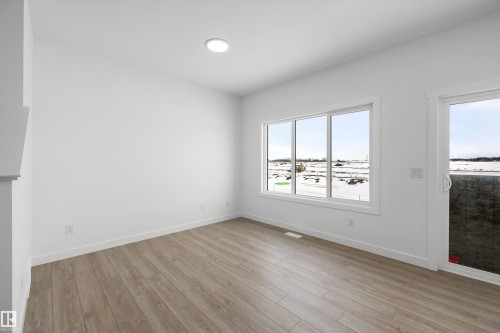 544 176 Avenue, Edmonton, AB - Indoor Photo Showing Other Room
