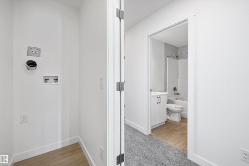 544 176 Avenue, Edmonton, AB - Indoor