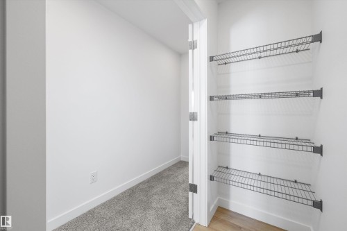 544 176 Avenue, Edmonton, AB - Indoor With Storage