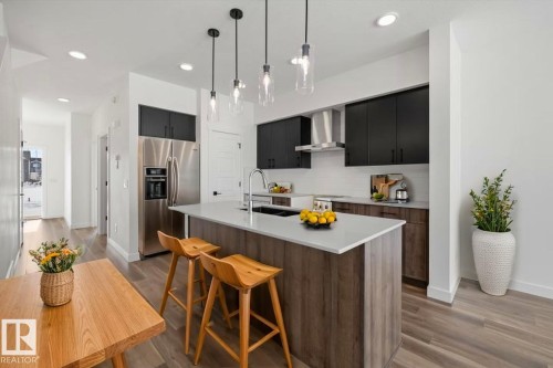 546 176 Avenue, Edmonton, AB - Indoor