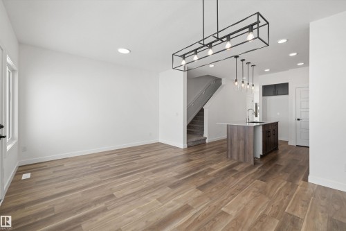 546 176 Avenue, Edmonton, AB - Indoor