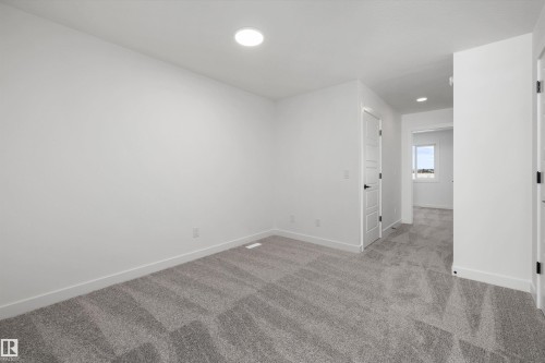 546 176 Avenue, Edmonton, AB - Indoor Photo Showing Other Room