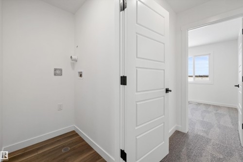 546 176 Avenue, Edmonton, AB - Indoor Photo Showing Other Room