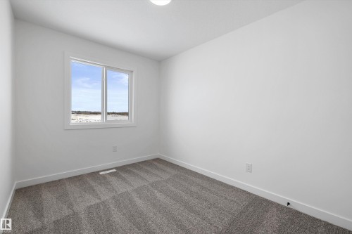 546 176 Avenue, Edmonton, AB - Indoor Photo Showing Other Room