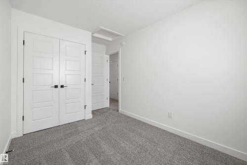 546 176 Avenue, Edmonton, AB - Indoor Photo Showing Other Room