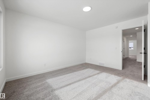 546 176 Avenue, Edmonton, AB - Indoor Photo Showing Other Room